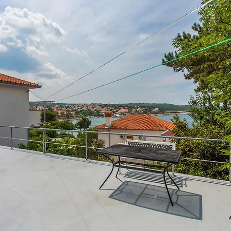 Apartment Stunning In With House Sea View *